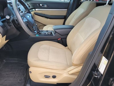 2017 Ford Explorer Base