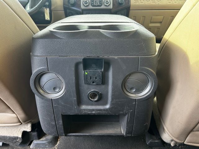 2016 Ford F-350SD Lariat DRW