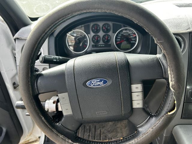 2004 Ford F-150 Lariat