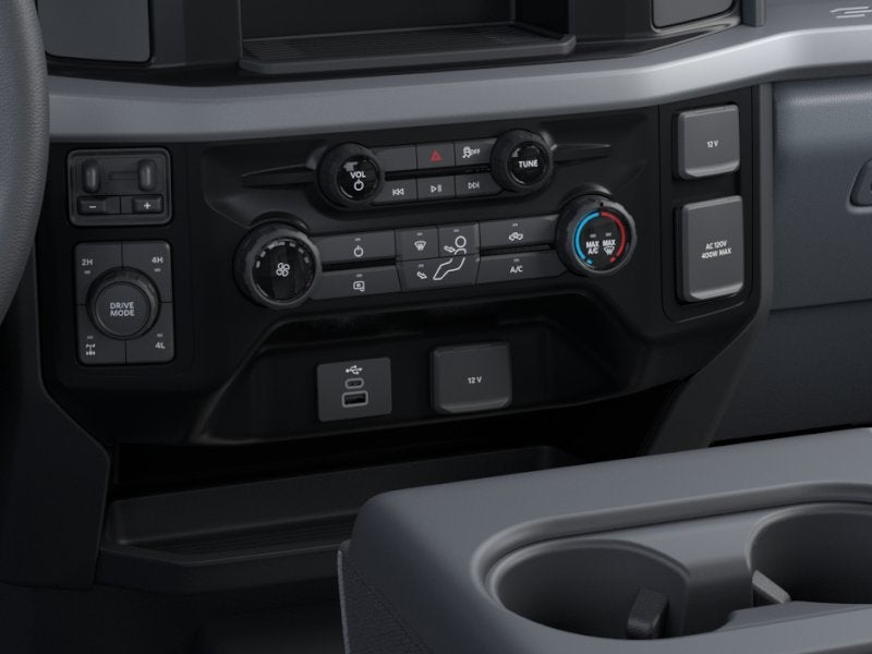 2026 Ford Super Duty F-350® XLT