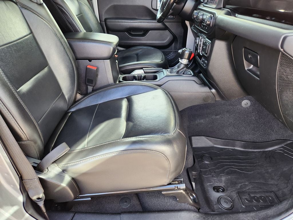 2020 Jeep Wrangler Unlimited Sahara Altitude