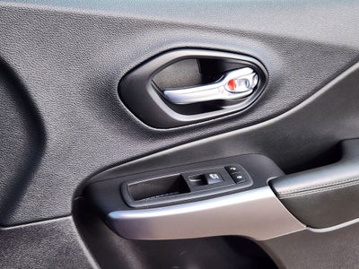 2022 Jeep Cherokee Latitude Lux 4x4