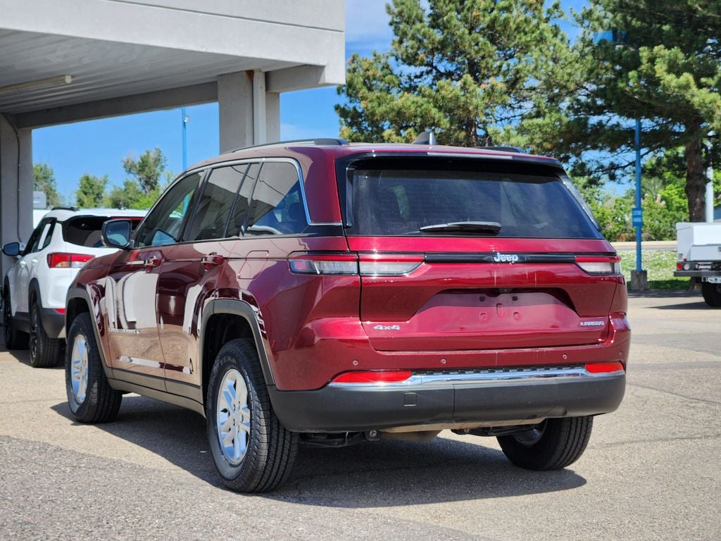 2023 Jeep Grand Cherokee Laredo 4x4