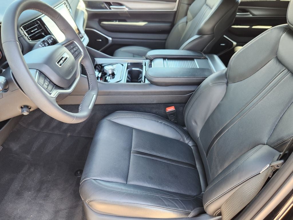 2026 Jeep Grand Wagoneer 4x4
