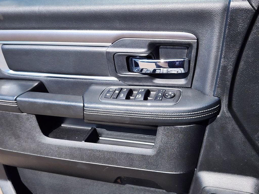 2022 RAM 1500 Classic Warlock Quad Cab 4x4 6'4' Box