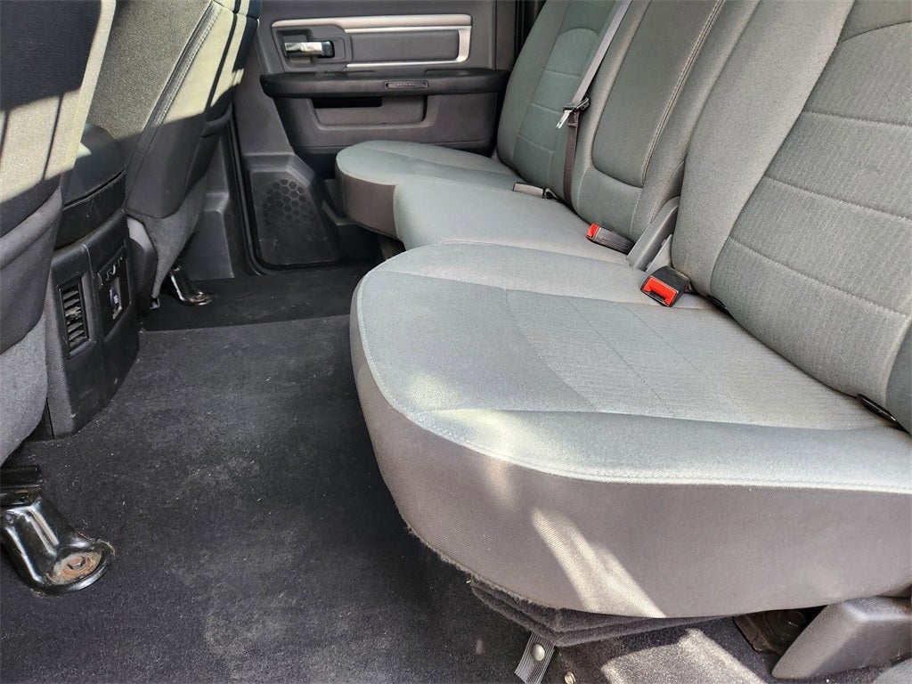 2023 RAM 1500 Classic SLT Crew Cab 4x4 5'7' Box