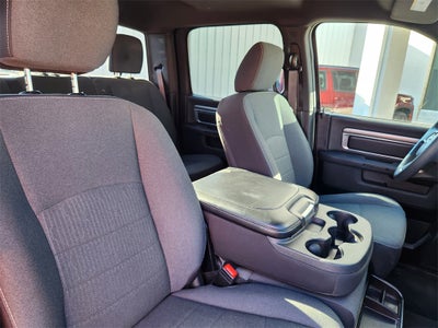 2024 RAM 1500 Classic Warlock Crew Cab 4x4 5'7' Box