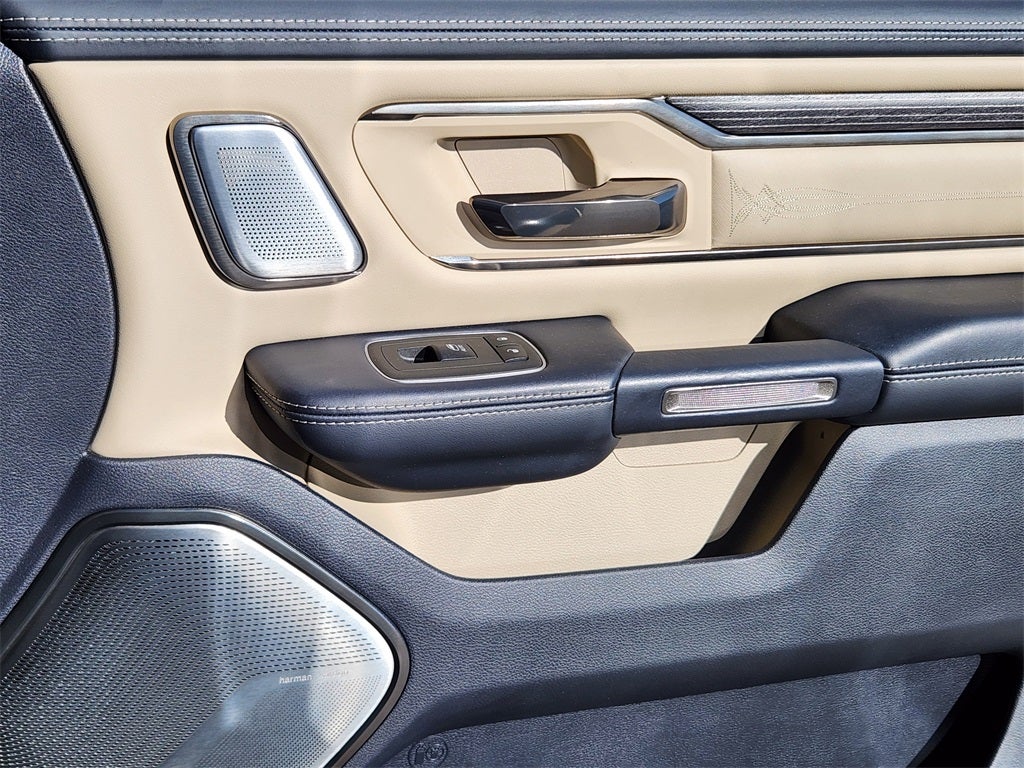 2021 RAM 1500 Limited Crew Cab 4x4 5'7' Box