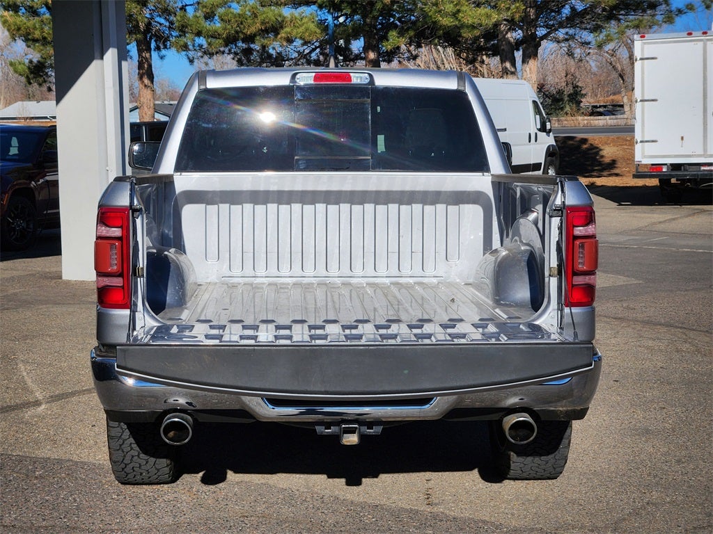 2022 RAM 1500 Laramie Crew Cab 4x4 5'7' Box
