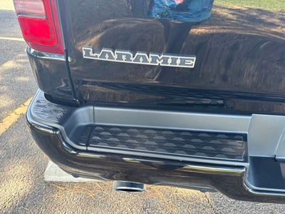 2023 RAM 1500 Laramie Crew Cab 4x4 5'7' Box