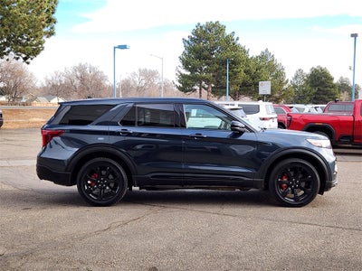 2022 Ford Explorer ST