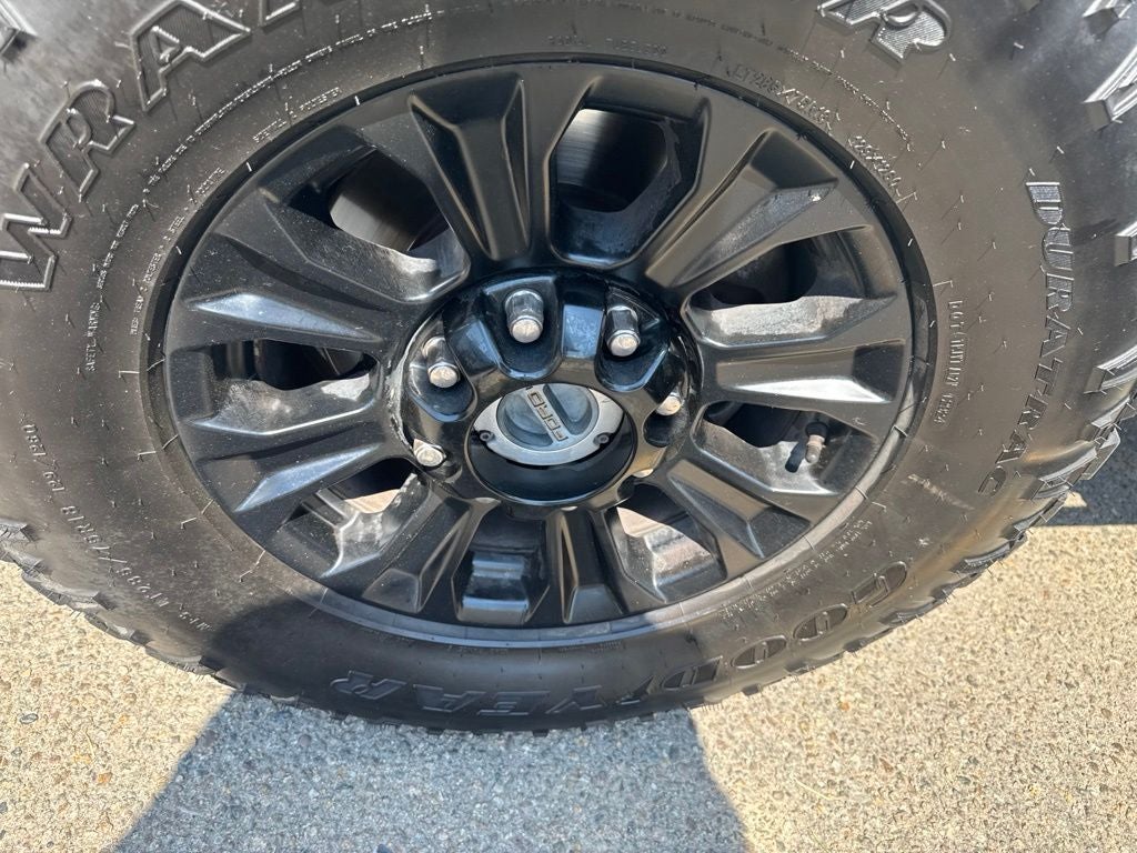 2022 Ford F-350 LARIAT