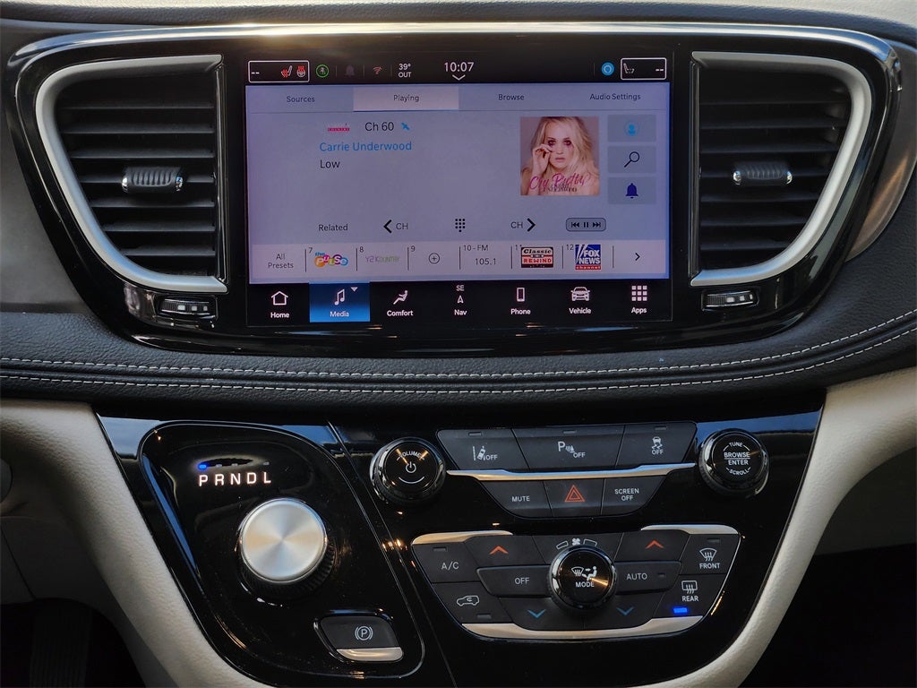 2024 Chrysler Pacifica Hybrid Select