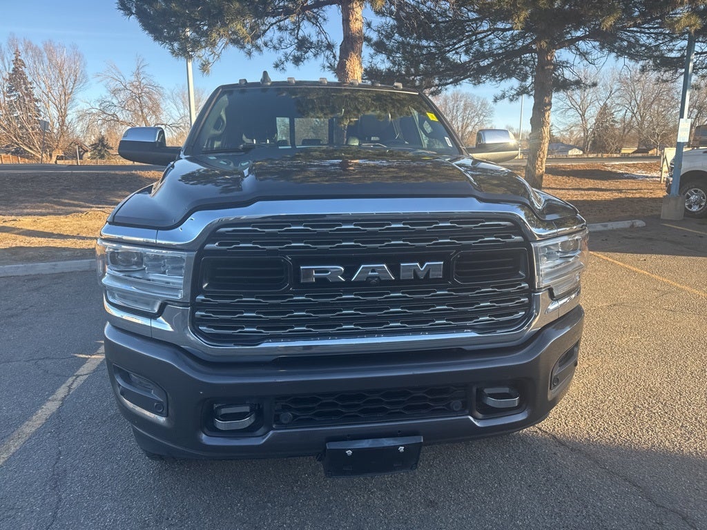 2019 RAM 3500 Limited Crew Cab 4x4 8' Box