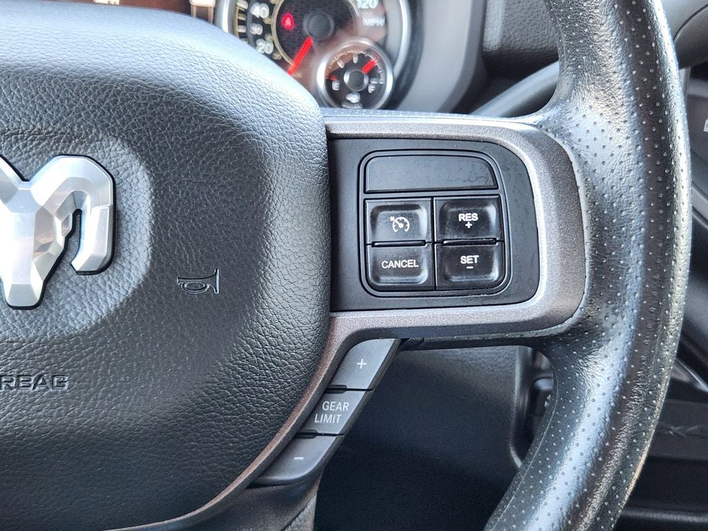 2022 RAM 2500 Tradesman Crew Cab 4x4 6'4' Box