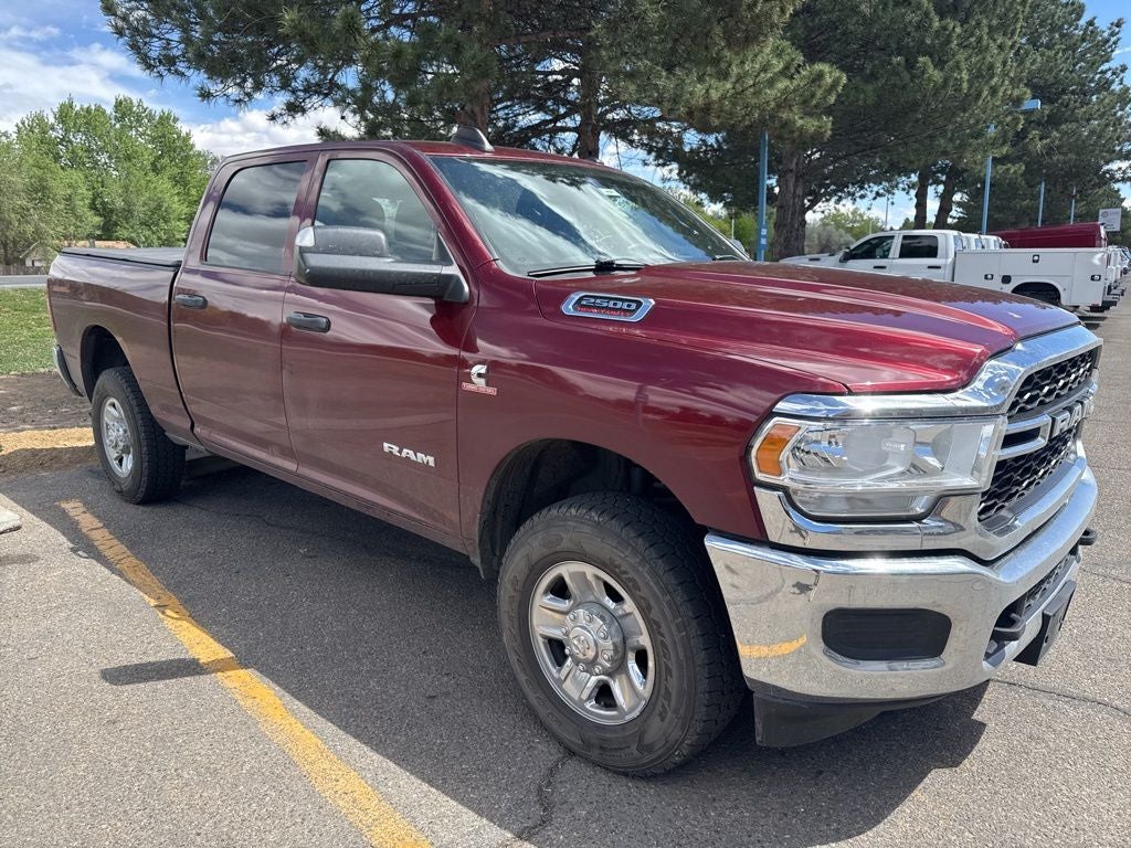 2022 RAM 2500 Tradesman Crew Cab 4x4 6'4' Box