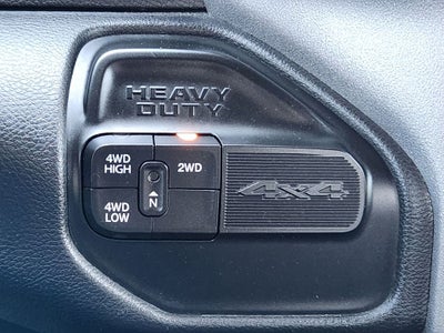 2022 RAM 2500 Tradesman Crew Cab 4x4 6'4' Box
