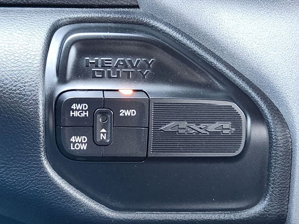 2022 RAM 2500 Tradesman Crew Cab 4x4 6'4' Box