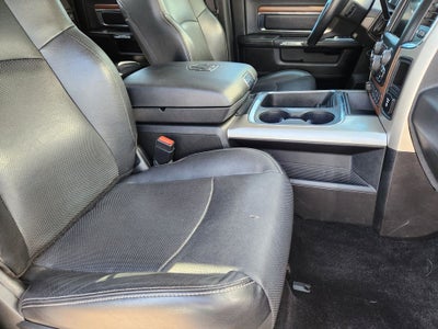 2017 RAM 2500 Laramie Crew Cab 4x4 6'4' Box