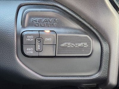 2020 RAM 2500 Laramie Crew Cab 4X4 6'4' Box