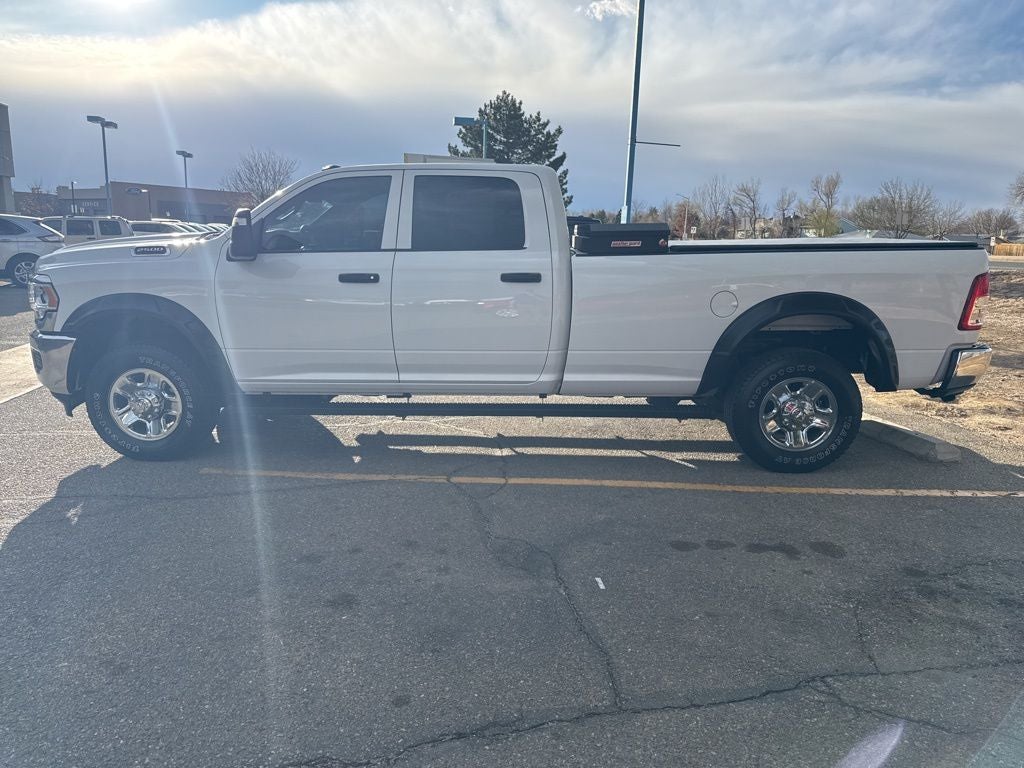 2023 RAM 2500 Tradesman Crew Cab 4x4 8' Box