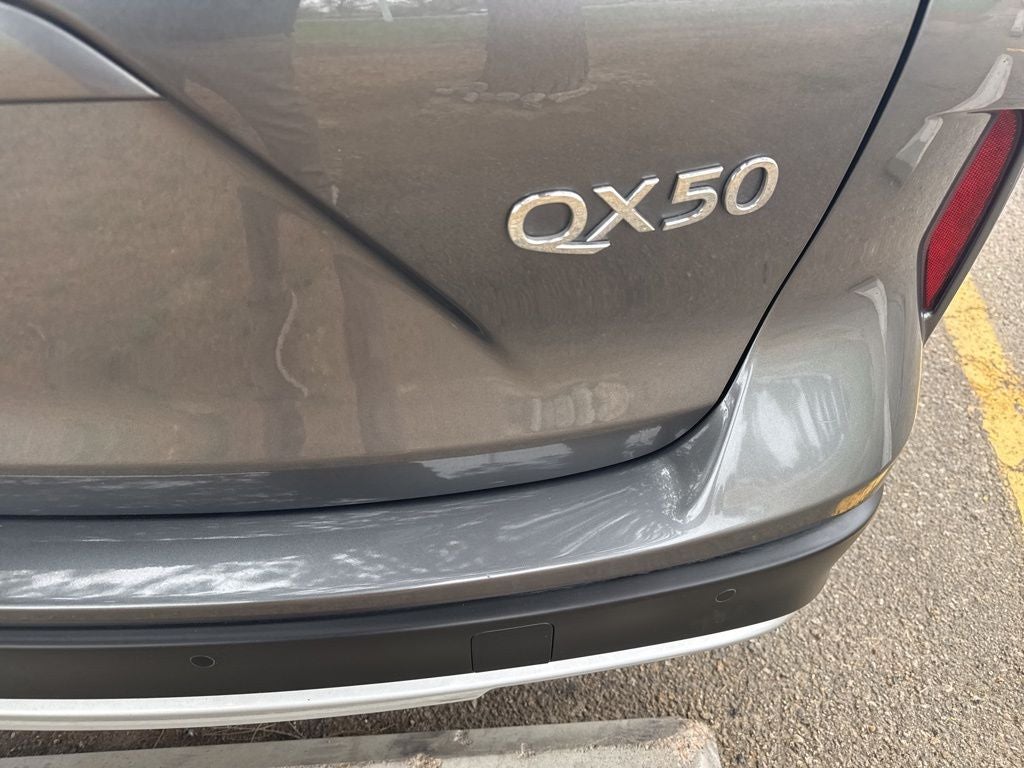 2022 INFINITI QX50 LUXE AWD