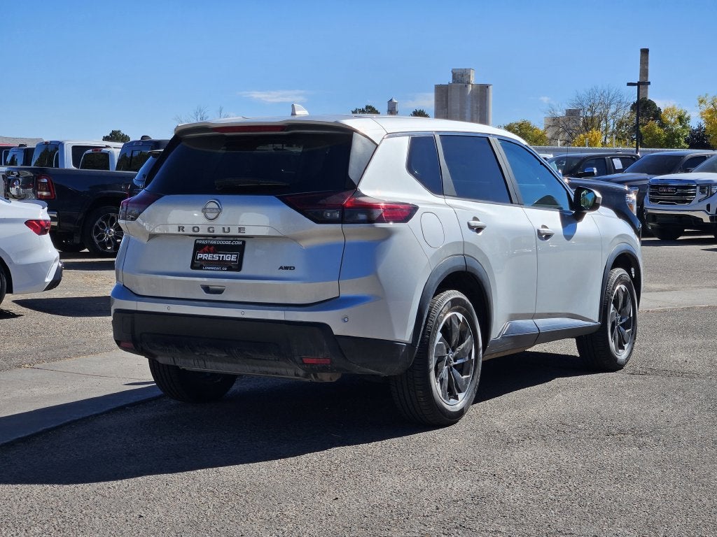2025 Nissan Rogue SV