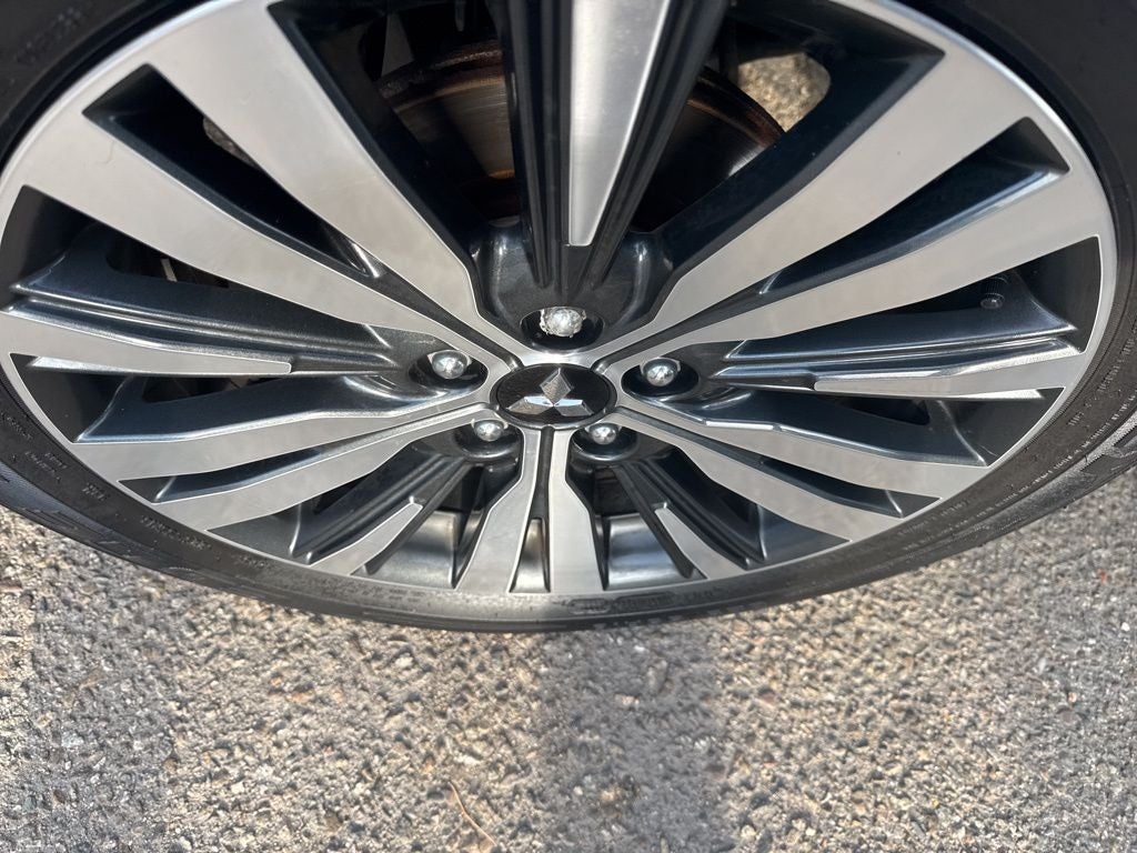 2020 Mitsubishi Outlander Base