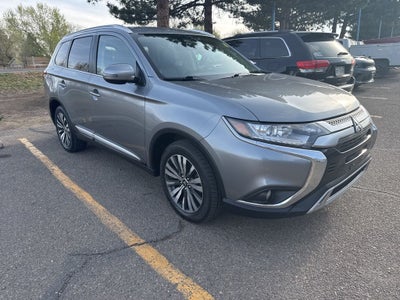 2020 Mitsubishi Outlander Base