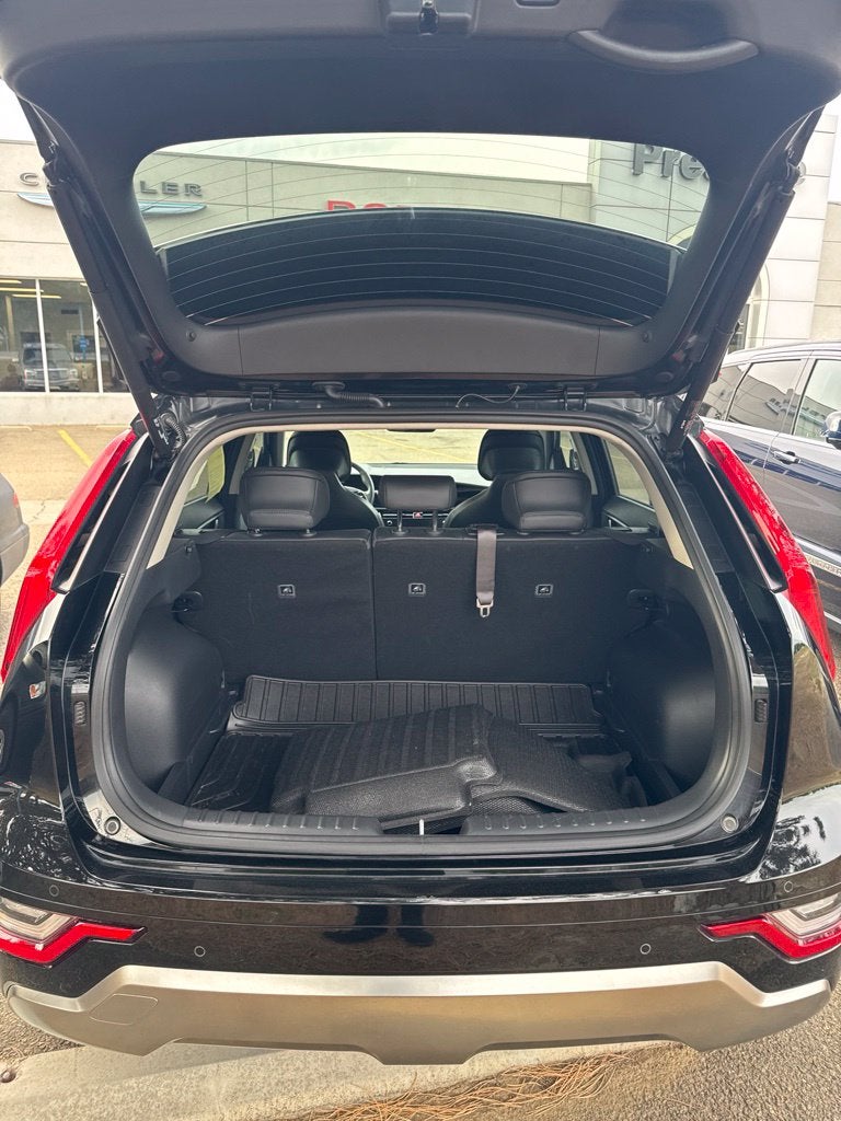 2023 Kia Niro SX Touring