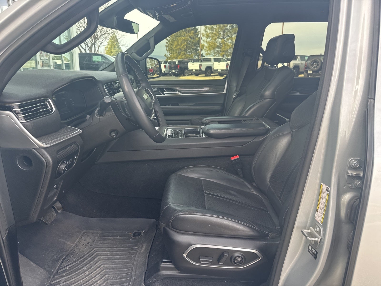 2022 Jeep Wagoneer Series II