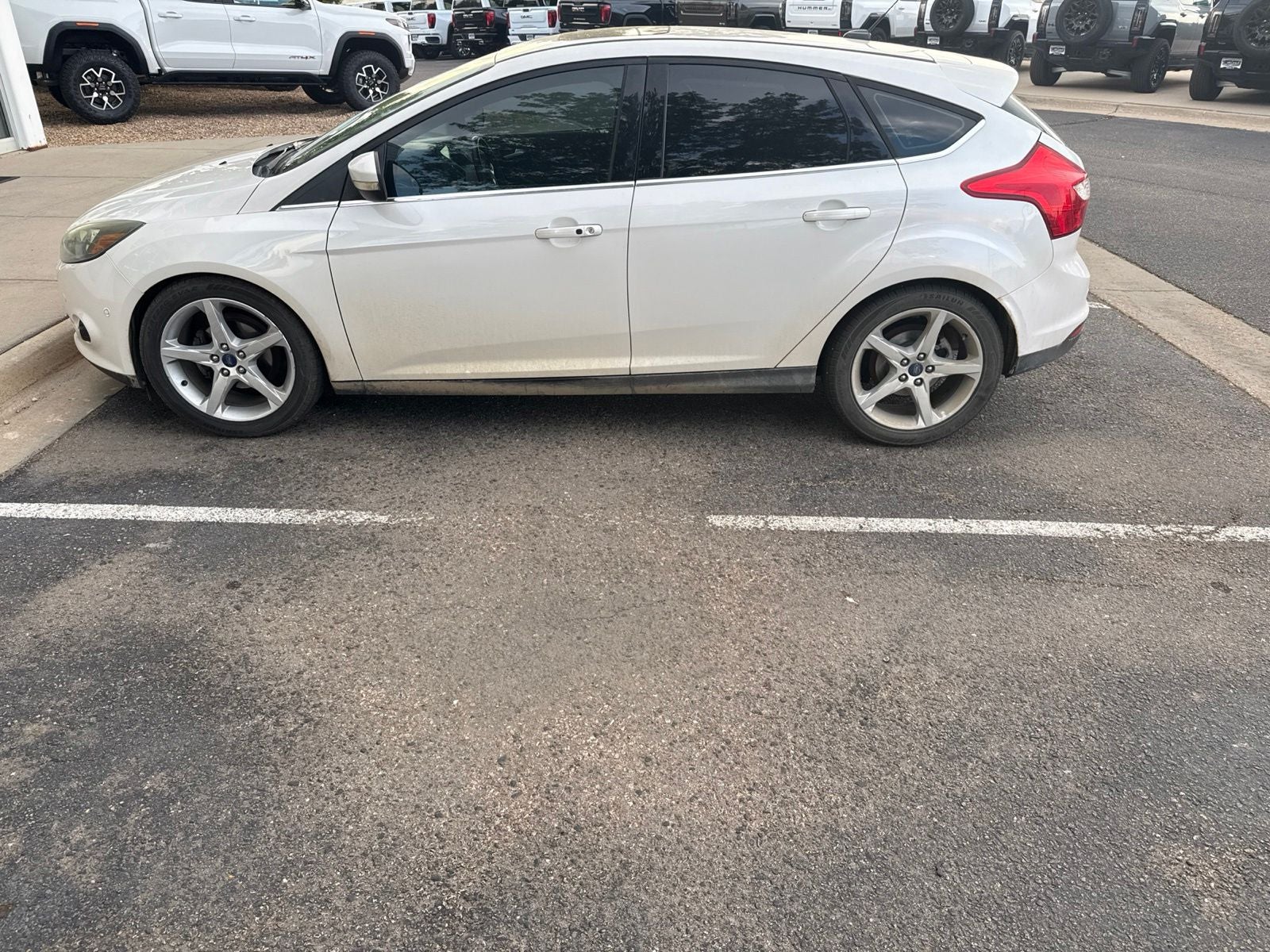 2013 Ford Focus 5 Door Hatch Titanium's photo