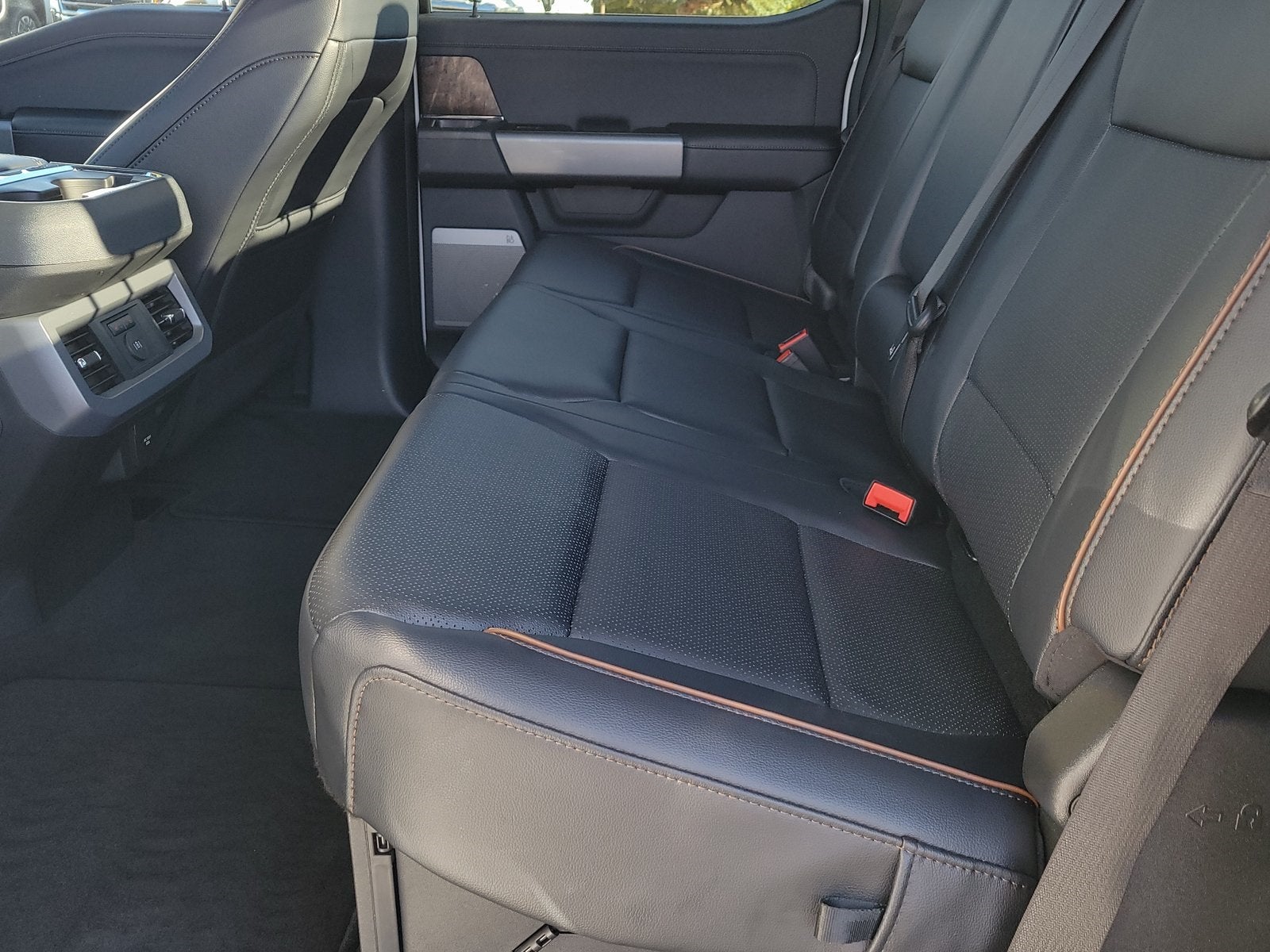 2025 Ford F-350SD Lariat