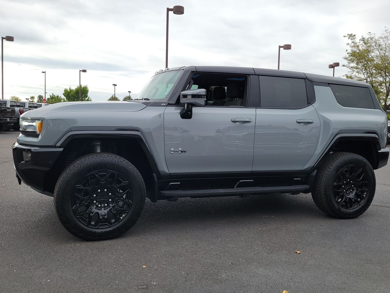 2024 GMC Hummer EV SUV 2X