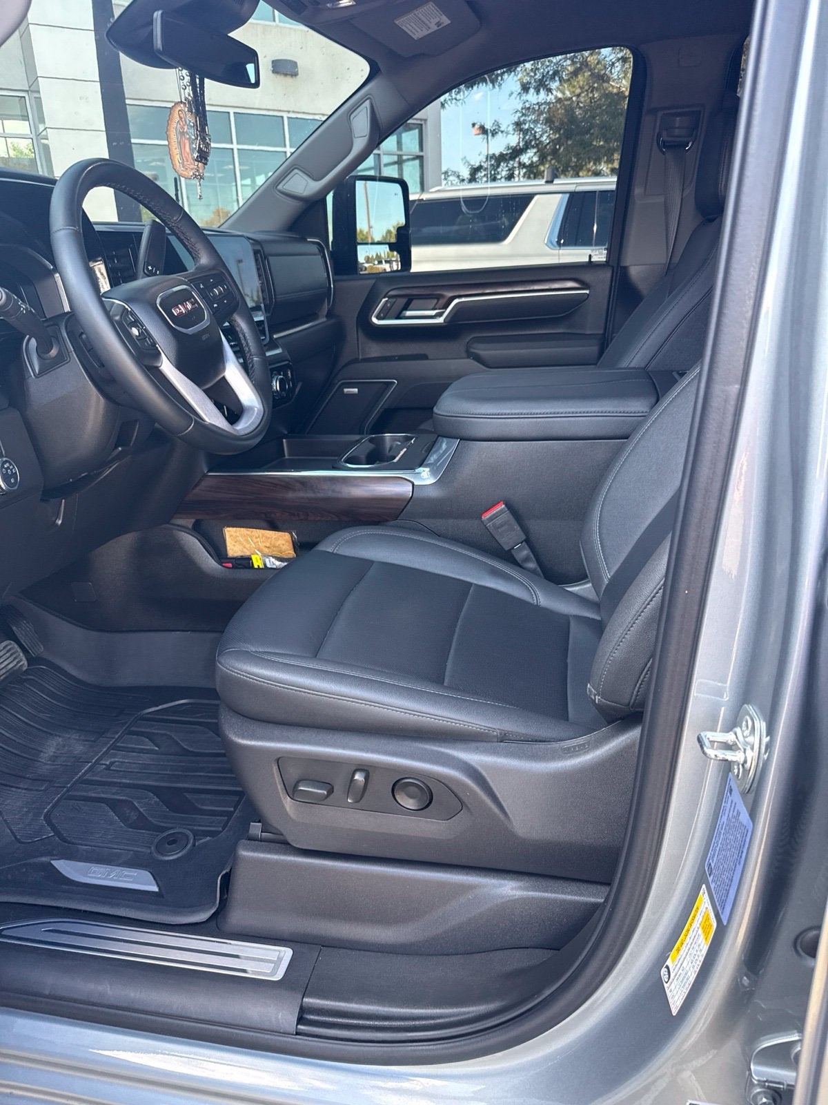 2025 GMC Sierra 2500HD SLT