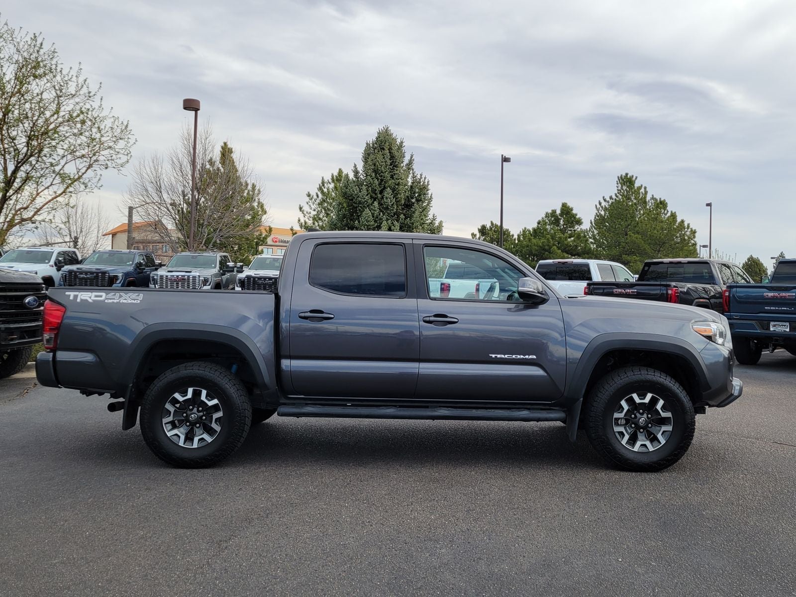 2016 Toyota Tacoma SR V6