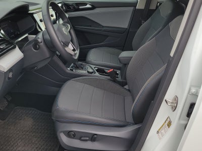 2024 Volkswagen Taos 1.5T SE Black
