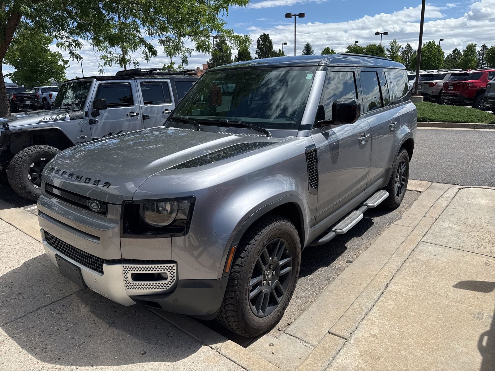 2024 Land Rover Defender 130 S P400's photo