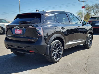 2025 Nissan Kicks SR