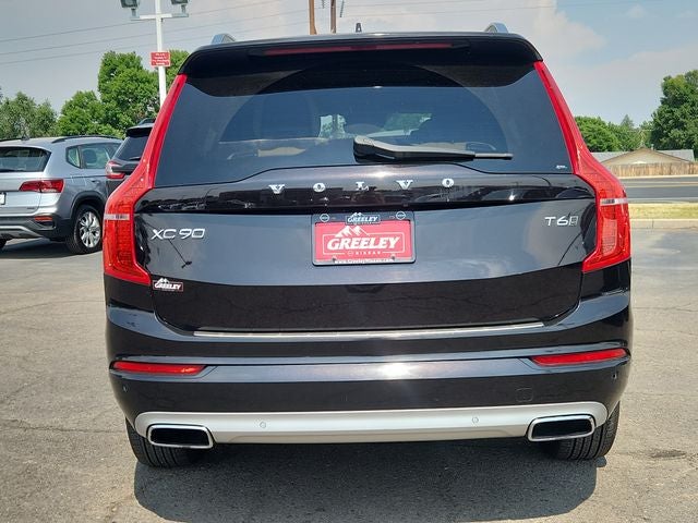 2016 Volvo XC90 T6 Momentum