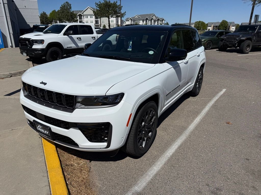 2026 Jeep Grand Cherokee Summit 4x4