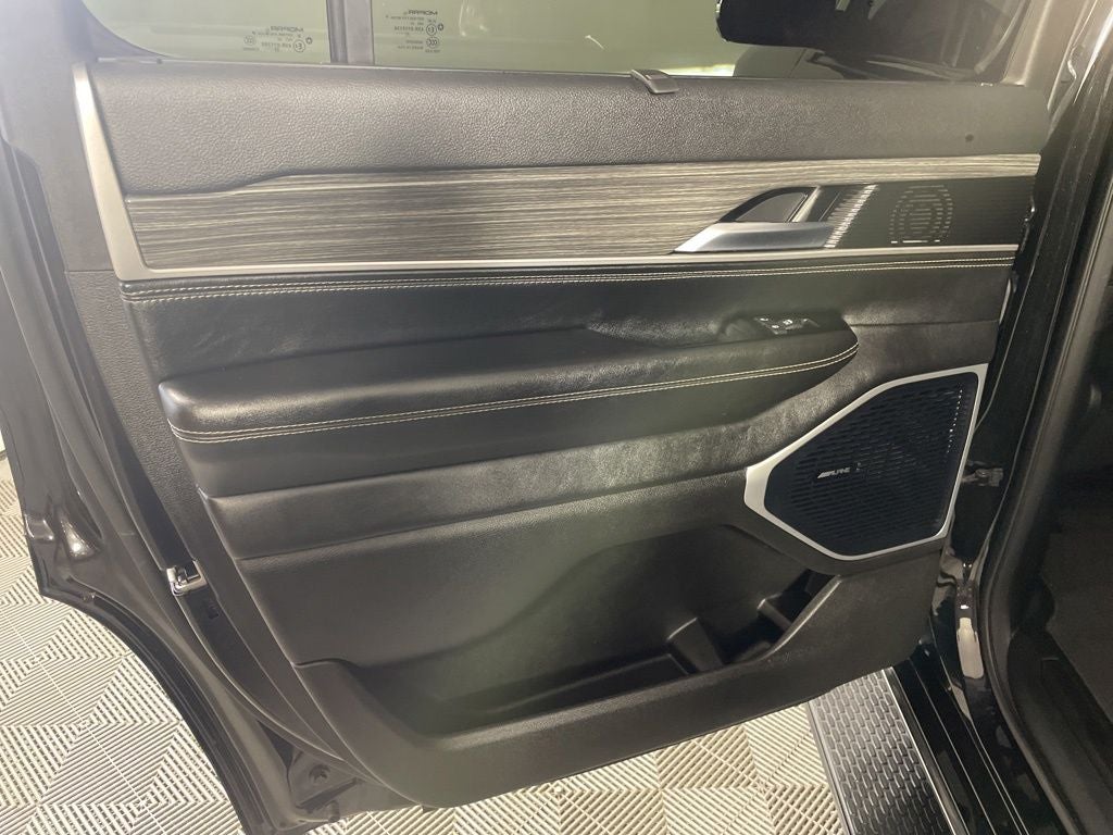 2023 Jeep Wagoneer Series III 4x4