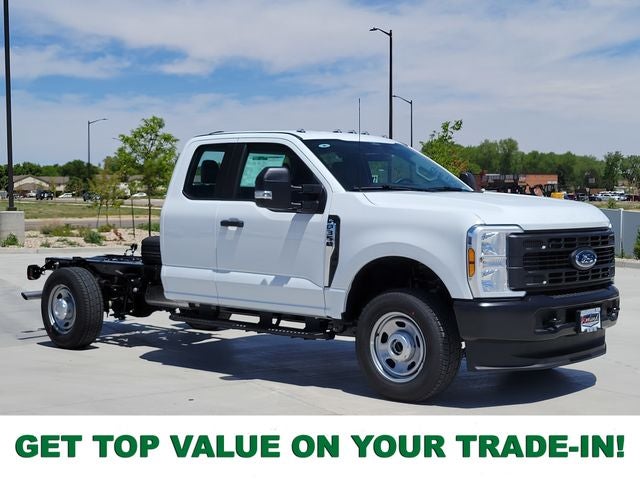 2026 Ford F-350 XL 4x4 SuperCab 168-In SRW's photo