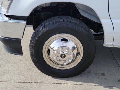 2024 Ford E-350SD Base Cutaway