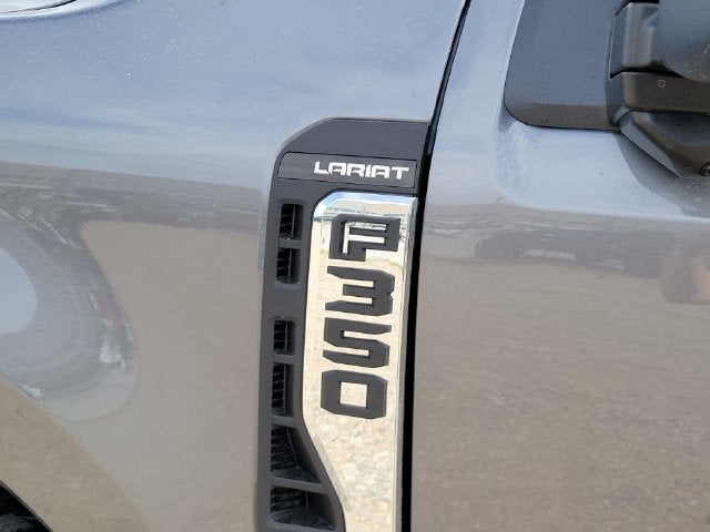 2027 Ford F-350 Lariat