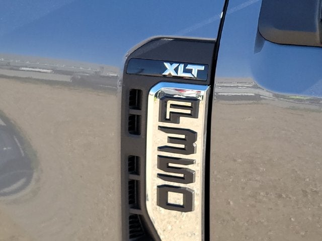 2027 Ford F-350 XLT