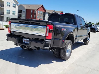 2026 Ford F-350SD Platinum DRW