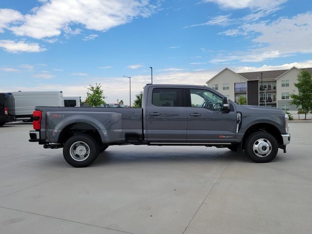 2026 Ford F-350 Lariat DRW