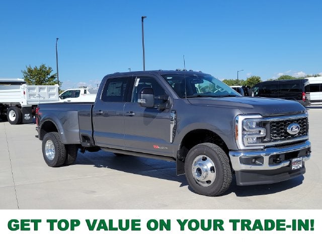 2027 Ford F-350 Lariat DRW