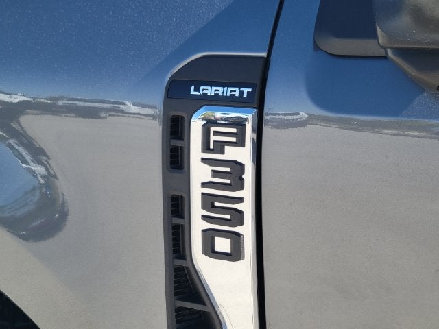 2027 Ford F-350 Lariat DRW
